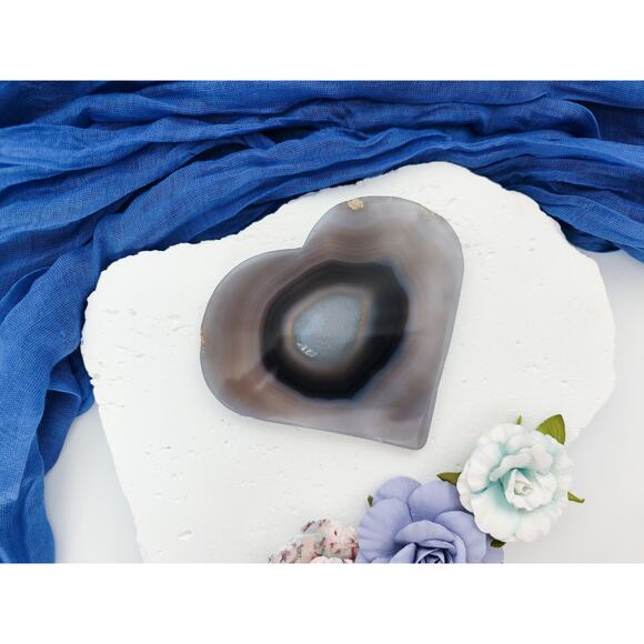 Druzy Agate Flat Heart Crystal Carving - Picture 2 of 7